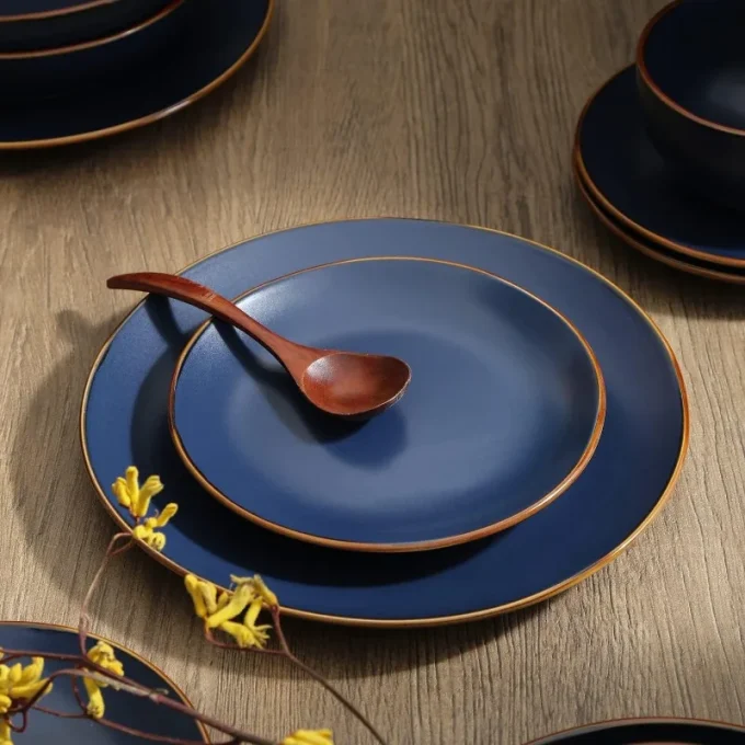 Brasa 16-Piece Blue Stoneware Dinnerware Set – Plates & Bowls for 4