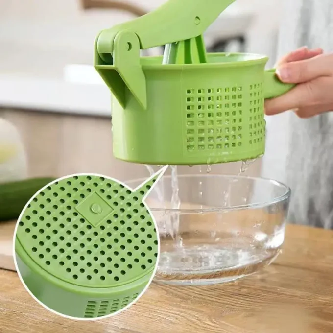 Vegetable Water Squeezer & Strainer – Kitchen Dehydration Cloth Bag for Cabbage & More